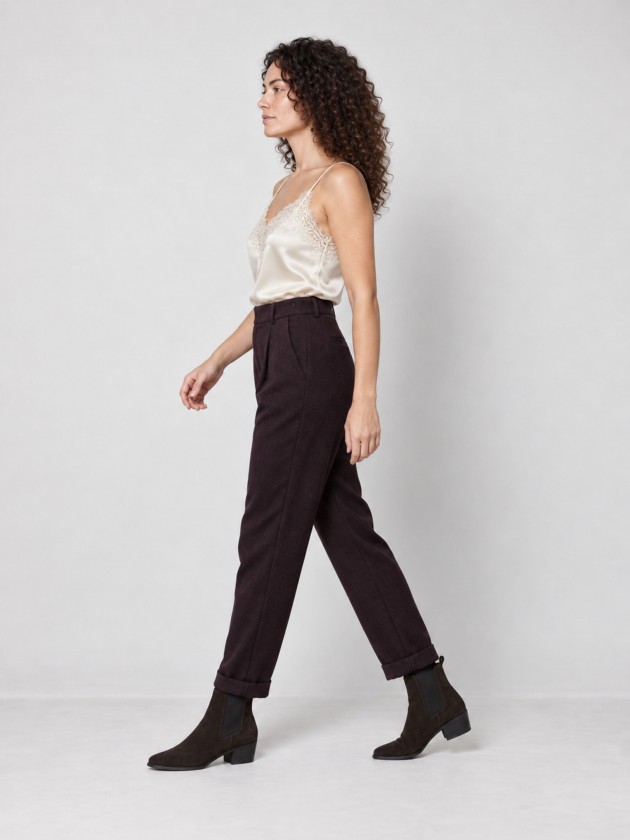 Pantalon fuselé à plis Pantalon fuselé à plis
