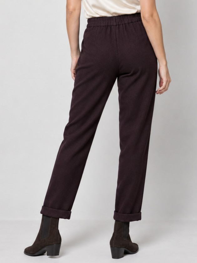 Pantalon fuselé à plis Pantalon fuselé à plis