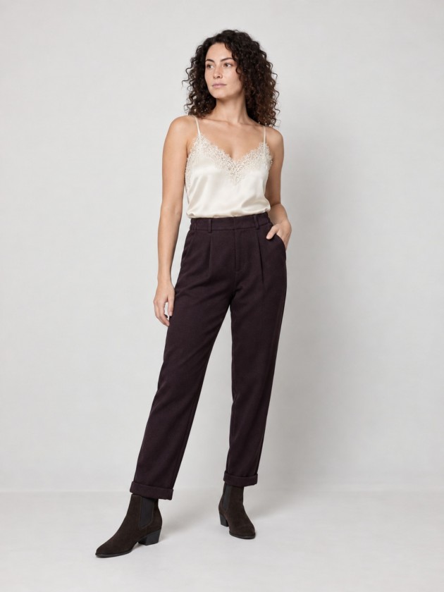Pantalon fuselé à plis Pantalon fuselé à plis