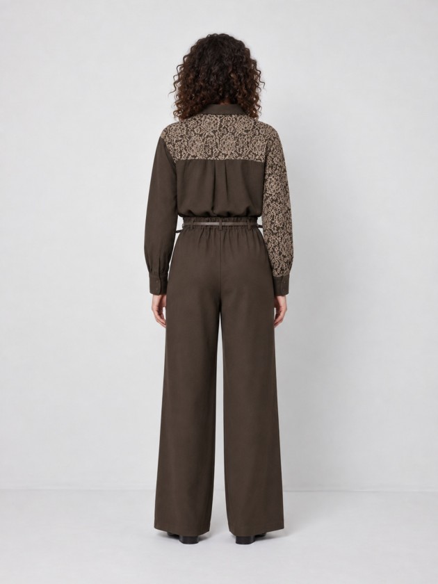 Camisa combinada com renda