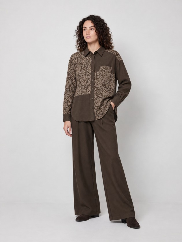 Camisa combinada com renda