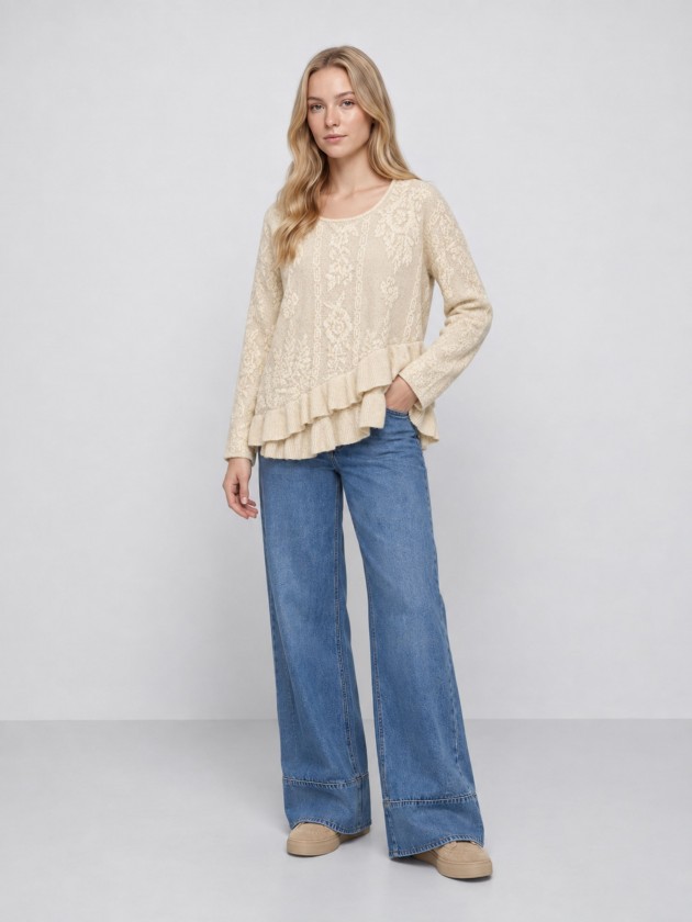 Pull tricot� � volants