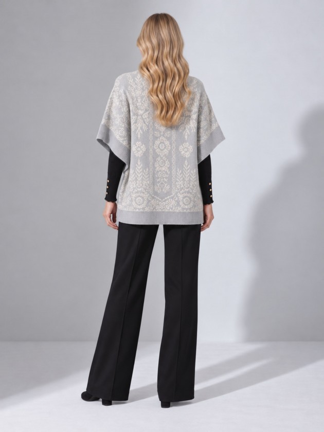 Poncho de malha com fivela