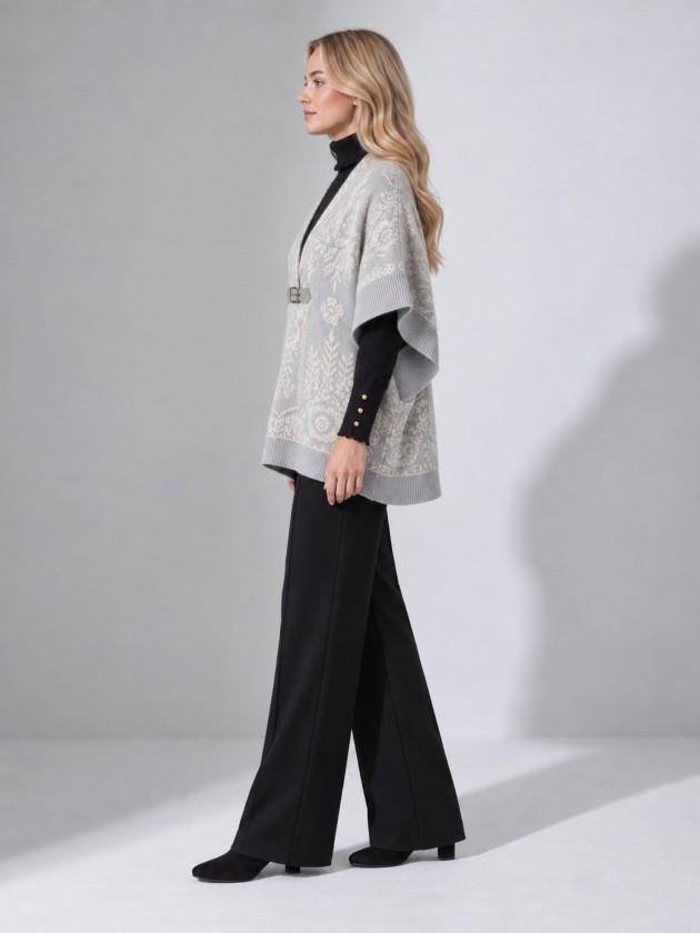 Poncho de malha com fivela
