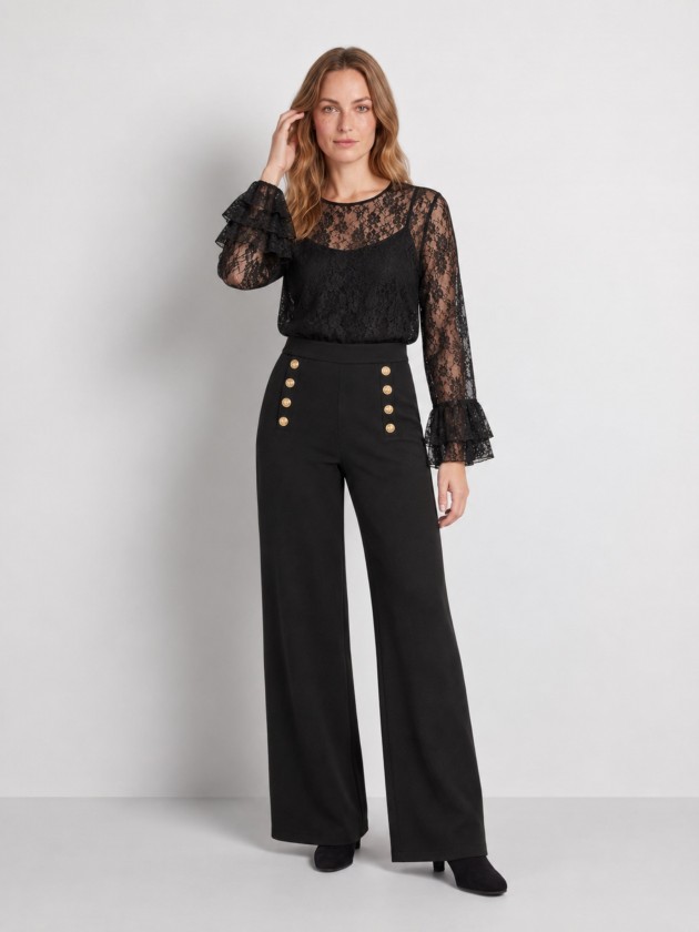 Trousers with metal buttons Trousers with metal buttons