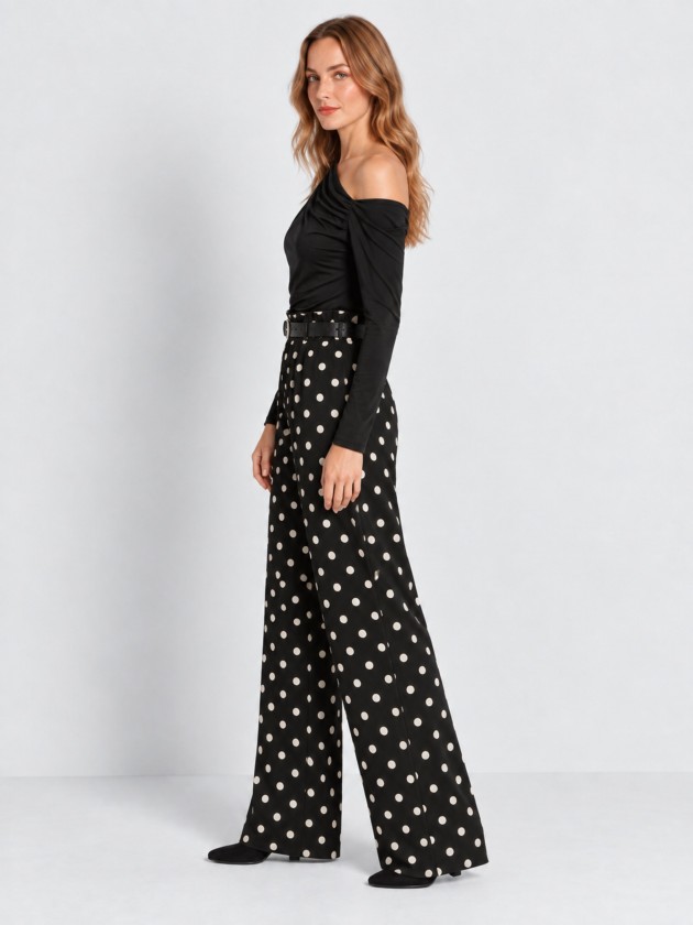 Flowy pants with polka dots Flowy pants with polka dots