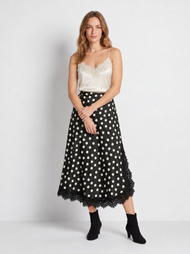 Long skirt with polka dots