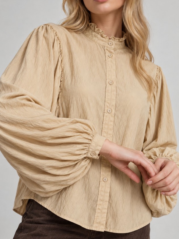 Flowy blouse with ruffles Flowy blouse with ruffles