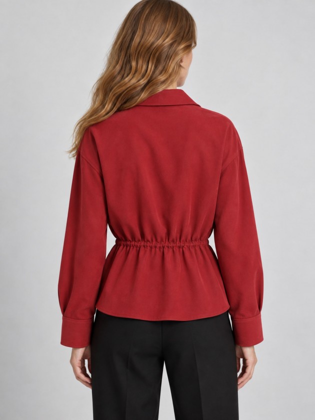 Camisa com cord�o na cintura