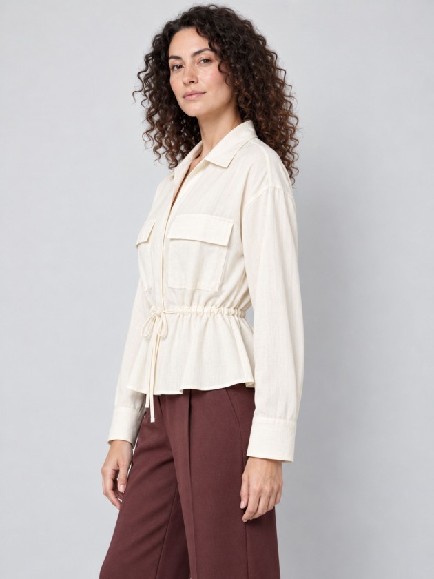 Camisa com cord�o na cintura