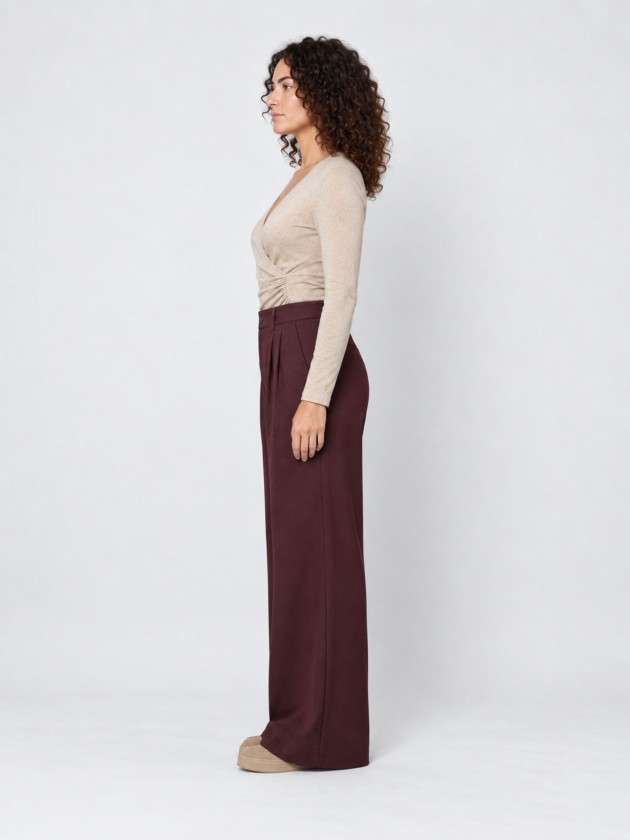 Wide leg pleated trousers