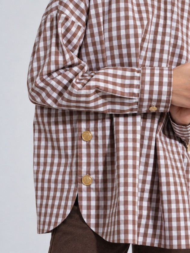 Camisa às riscas com botões metálicos Camisa às riscas com botões metálicos