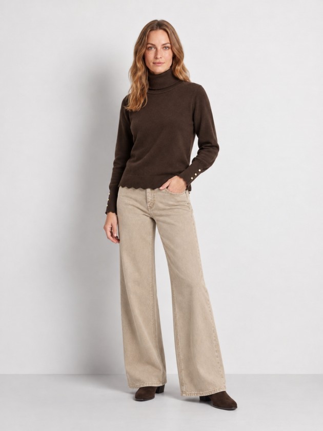 Camisola de malha com gola alta