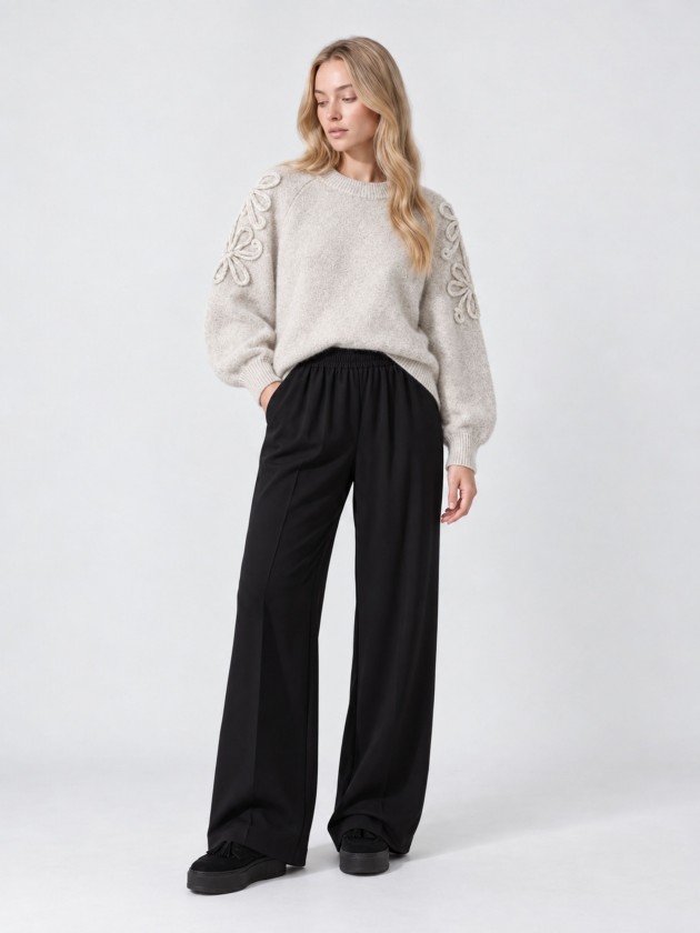 Wide-leg trousers with elastic waistband