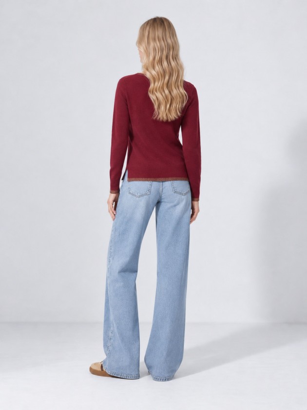 Knitted sweater with a v-neck Knitted sweater with a v-neck