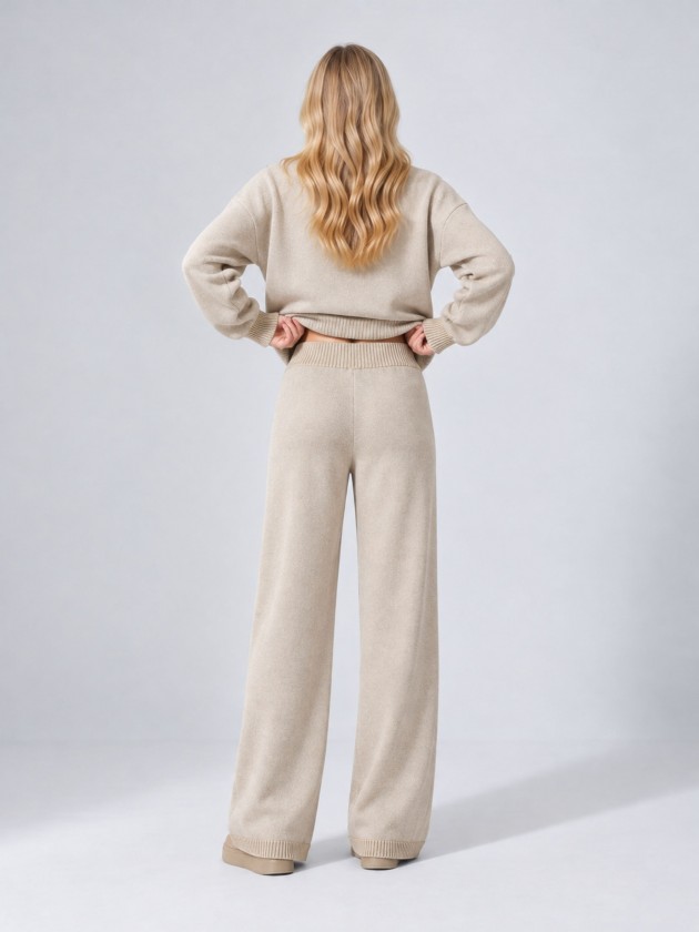 Wide leg knit pants
