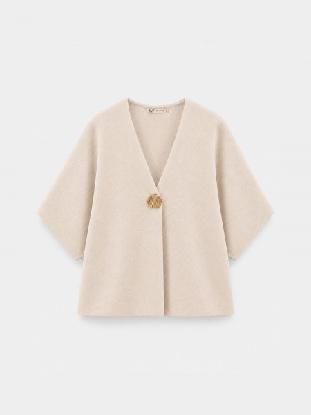 Knitted jacket with appliqu�