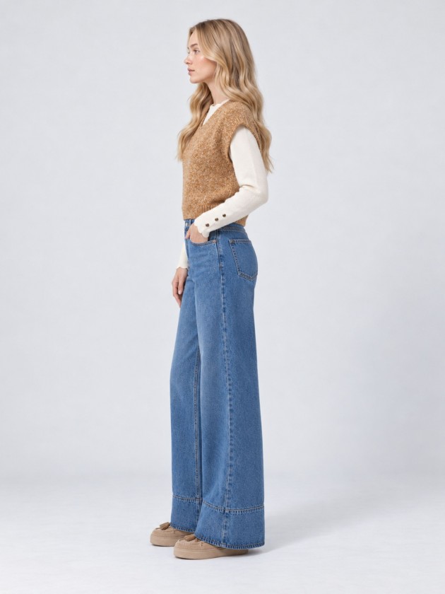 Knitted vest