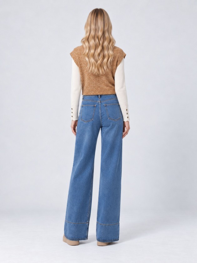 Knitted vest
