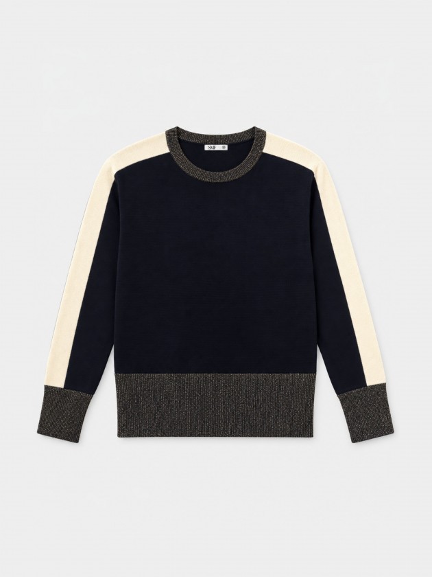 Knit sweater with lurex. Knit sweater with lurex.