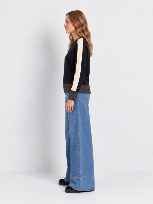 Knit sweater with lurex. Knit sweater with lurex.
